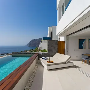 Aquasuites Luxury Penthouse A01 Villa