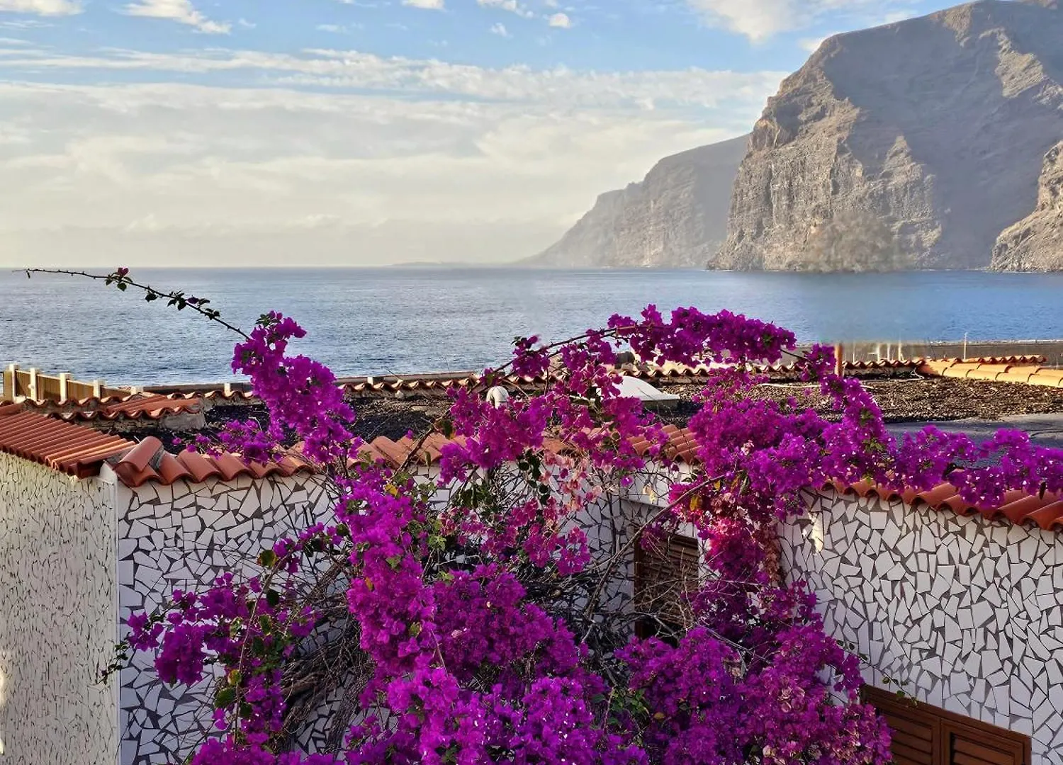 Vista Magica Beachfront Suite Acantilado de los Gigantes Apartment
